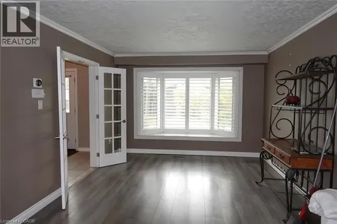 5475 Lakeshore Road East Burlington ON L7L 1E1