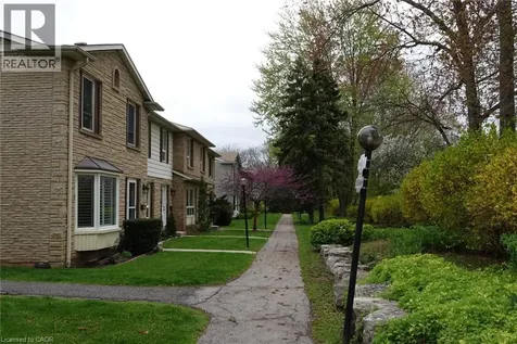 5475 Lakeshore Road East Burlington ON L7L 1E1