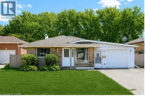 24 Oxford Street Brantford ON N3R 5C6