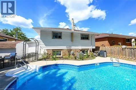 24 Oxford Street Brantford ON N3R 5C6