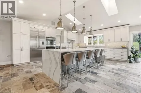 707 Eagle Drive Burlington ON L7T 2Z8