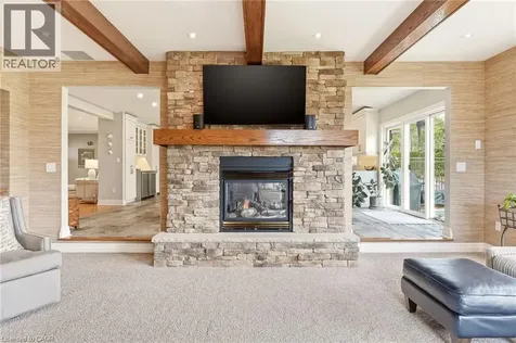 707 Eagle Drive Burlington ON L7T 2Z8