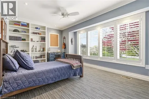 707 Eagle Drive Burlington ON L7T 2Z8