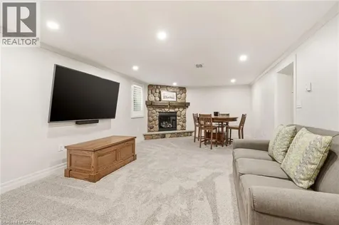 707 Eagle Drive Burlington ON L7T 2Z8