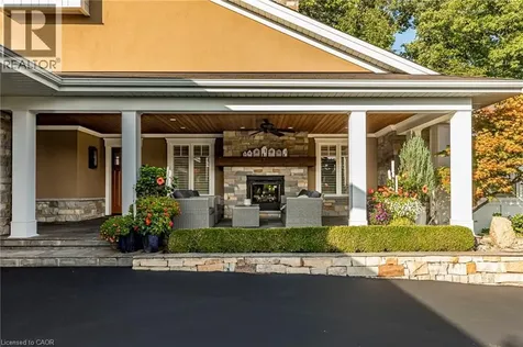 707 Eagle Drive Burlington ON L7T 2Z8