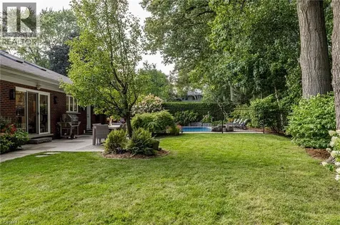 707 Eagle Drive Burlington ON L7T 2Z8