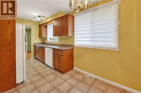358 Federal Street Stoney Creek ON L8E 2B5
