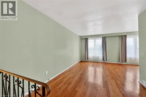 358 Federal Street Stoney Creek ON L8E 2B5