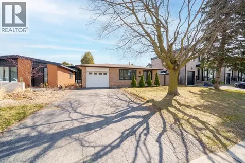 19 Glen Forest Drive Hamilton ON L8K 5V7