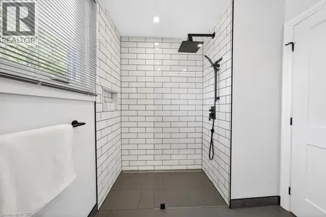 19 Glen Forest Drive Hamilton ON L8K 5V7