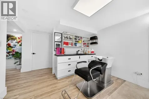 19 Glen Forest Drive Hamilton ON L8K 5V7