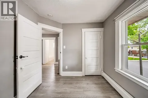 688-690 Parent Avenue Windsor ON N9A 2C5