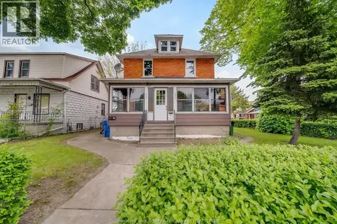 688-690 Parent Avenue Windsor ON N9A 2C5