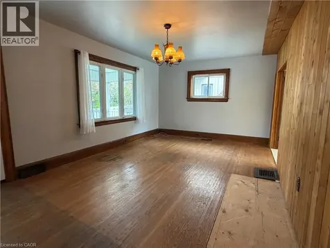 339 Norfolk Street North Simcoe ON N3Y 3P2