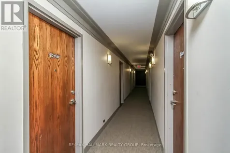 124 Guigues Avenue Ottawa ON K1N 5H7