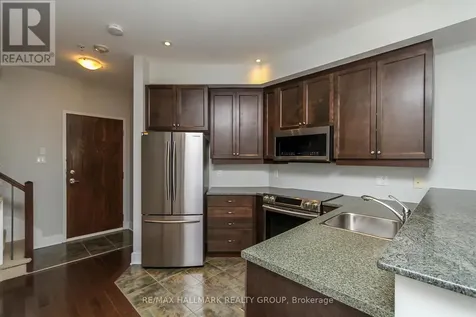 124 Guigues Avenue Ottawa ON K1N 5H7