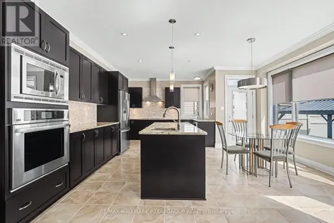 354 Oakcrest Way Ottawa ON K4A 0S5