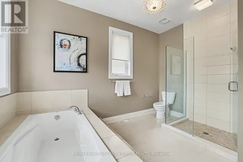 354 Oakcrest Way Ottawa ON K4A 0S5