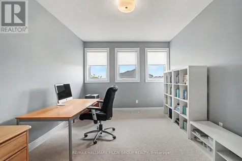 354 Oakcrest Way Ottawa ON K4A 0S5
