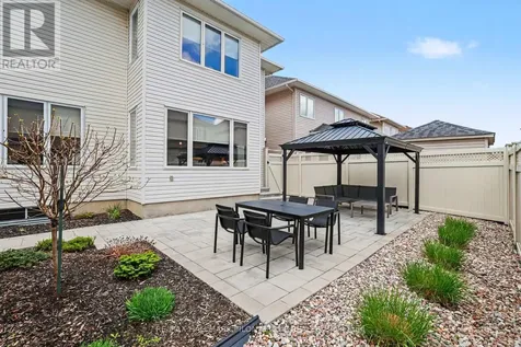 354 Oakcrest Way Ottawa ON K4A 0S5