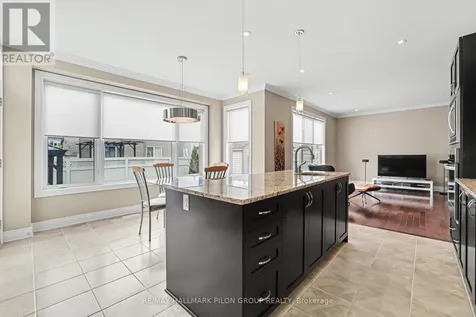 354 Oakcrest Way Ottawa ON K4A 0S5