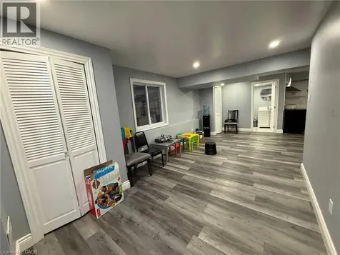952 Dunnigan Court Kitchener ON N2B 0A8