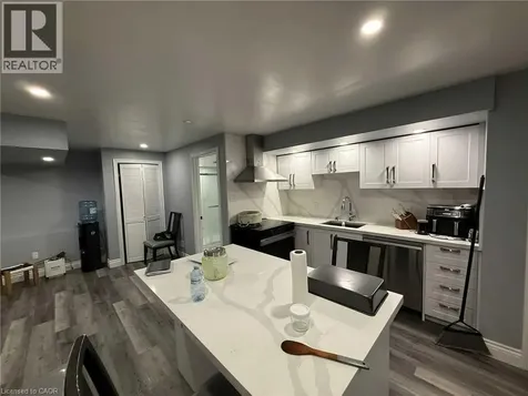 952 Dunnigan Court Kitchener ON N2B 0A8
