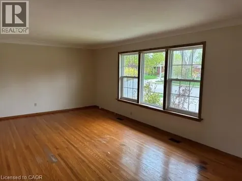 35 Highman Avenue Cambridge ON N1R 3L8
