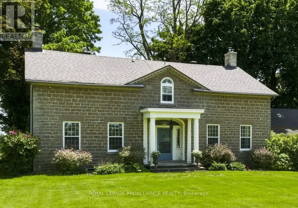 1105 County Road 2 Road Augusta ON K6V 5T1