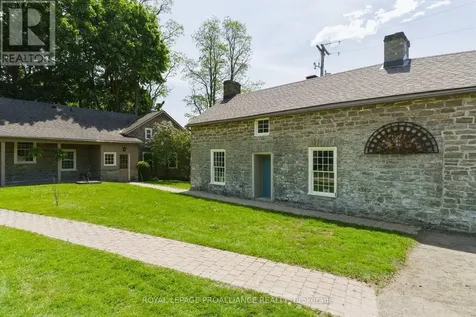 1105 County Road 2 Road Augusta ON K6V 5T1