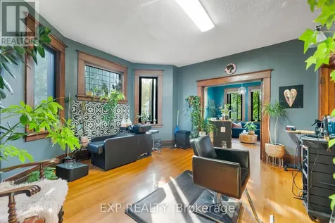 48 Hall Avenue East Renfrew ON K7V 2S3
