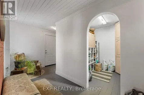 48 Hall Avenue East Renfrew ON K7V 2S3