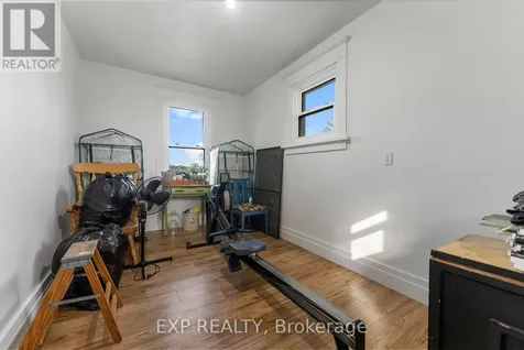 48 Hall Avenue East Renfrew ON K7V 2S3