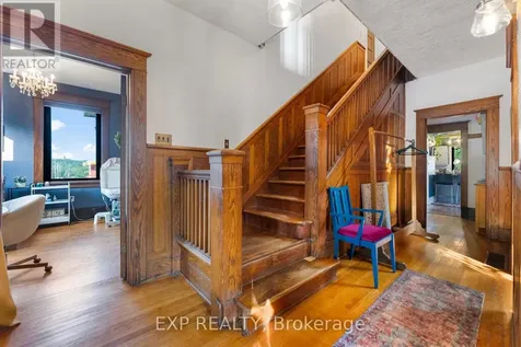 48 Hall Avenue East Renfrew ON K7V 2S3