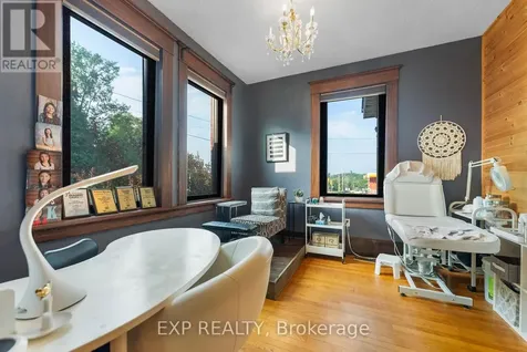 48 Hall Avenue East Renfrew ON K7V 2S3