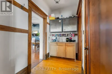 48 Hall Avenue East Renfrew ON K7V 2S3