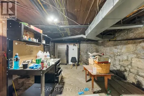 48 Hall Avenue East Renfrew ON K7V 2S3
