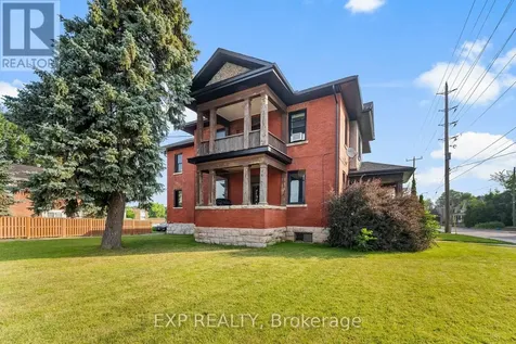 48 Hall Avenue East Renfrew ON K7V 2S3