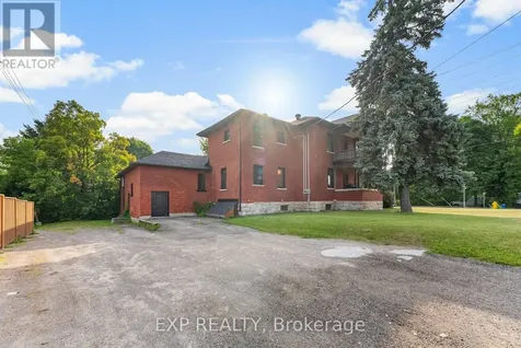 48 Hall Avenue East Renfrew ON K7V 2S3