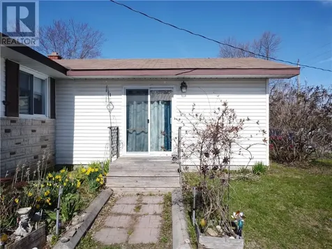 21 Vankoughnet Street E Little Current ON P0P 1K0