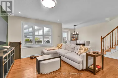 373 Sweetfern Crescent Ottawa ON K4A 3W5