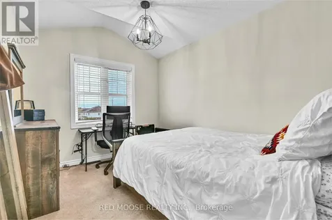 373 Sweetfern Crescent Ottawa ON K4A 3W5
