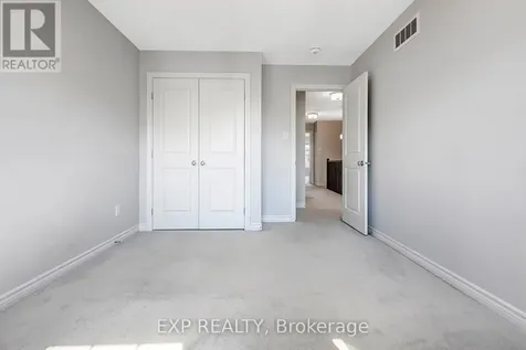 618 Taliesin Crescent Ottawa ON K2S 2W5