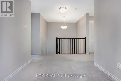 618 Taliesin Crescent Ottawa ON K2S 2W5