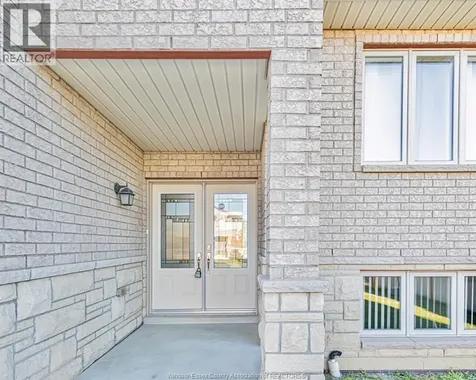 4001 Cosenza Street Windsor ON N9G 0A5