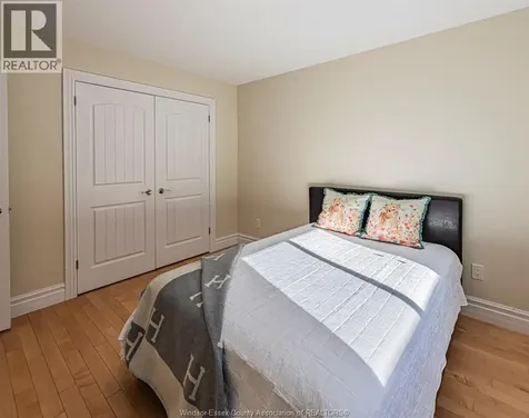 4001 Cosenza Street Windsor ON N9G 0A5