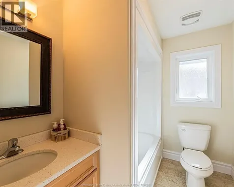 4001 Cosenza Street Windsor ON N9G 0A5
