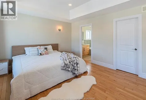 4001 Cosenza Street Windsor ON N9G 0A5