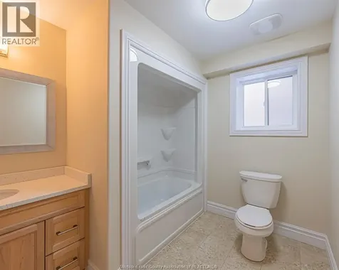 4001 Cosenza Street Windsor ON N9G 0A5