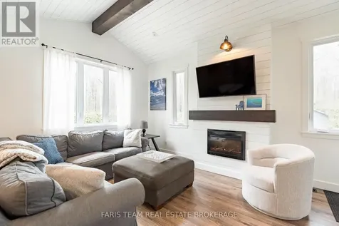 1720 Tay Point Road Penetanguishene ON L9M 1X7